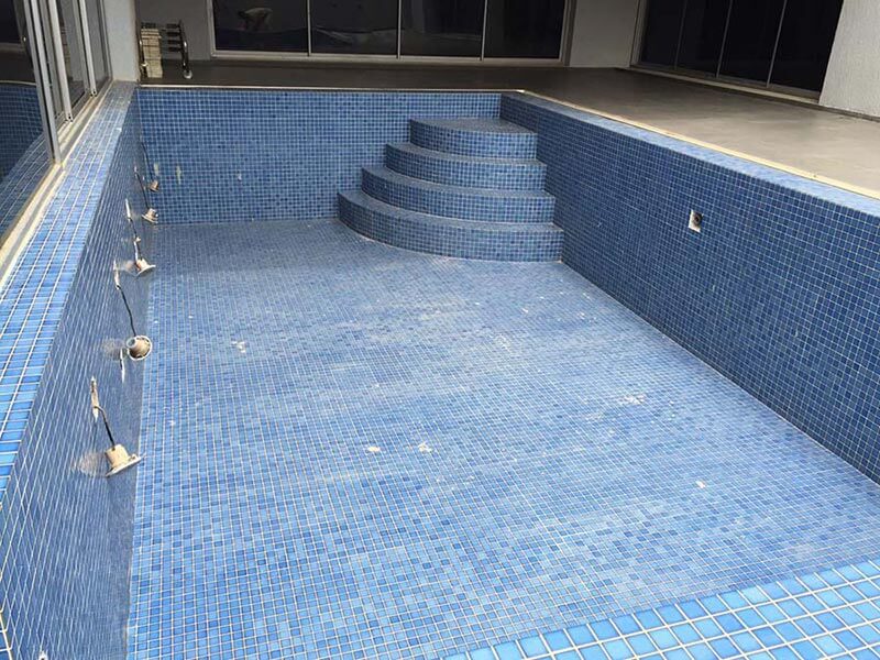 swimming-pools